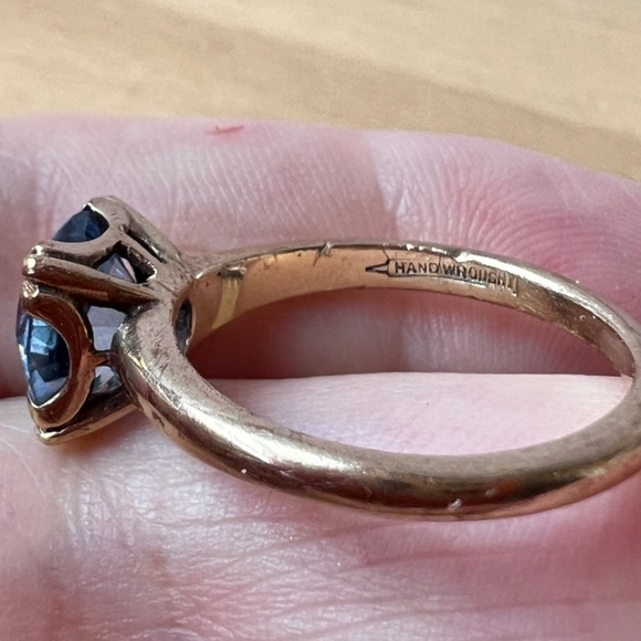 VINTAGE 10K YELLOW GOLD ROUND SYNTHETIC BLUE SPINEL RING “HANDWROUGHT” HALLMARK - Picture 13 of 16